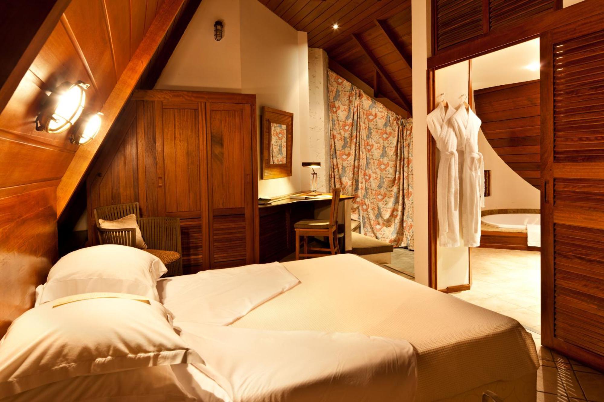 Le Saint Alexis **** Hotel & Spa Exteriör bild